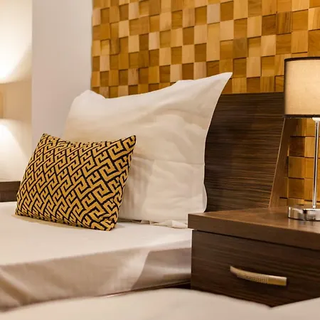 Jet Set Hotel 4*